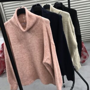 Short Rolled Neck Jumper
